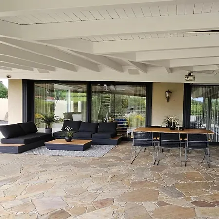 Lavilla Private Villa *