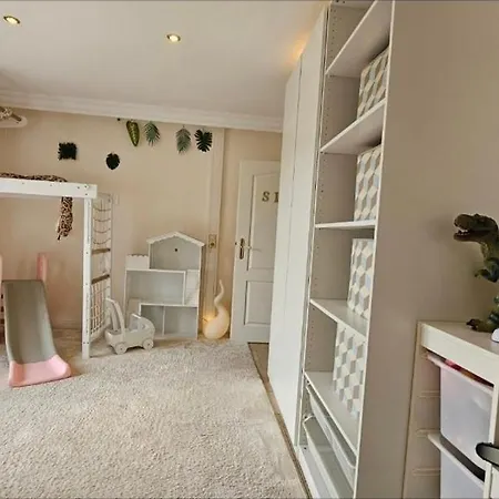 Lavilla Private